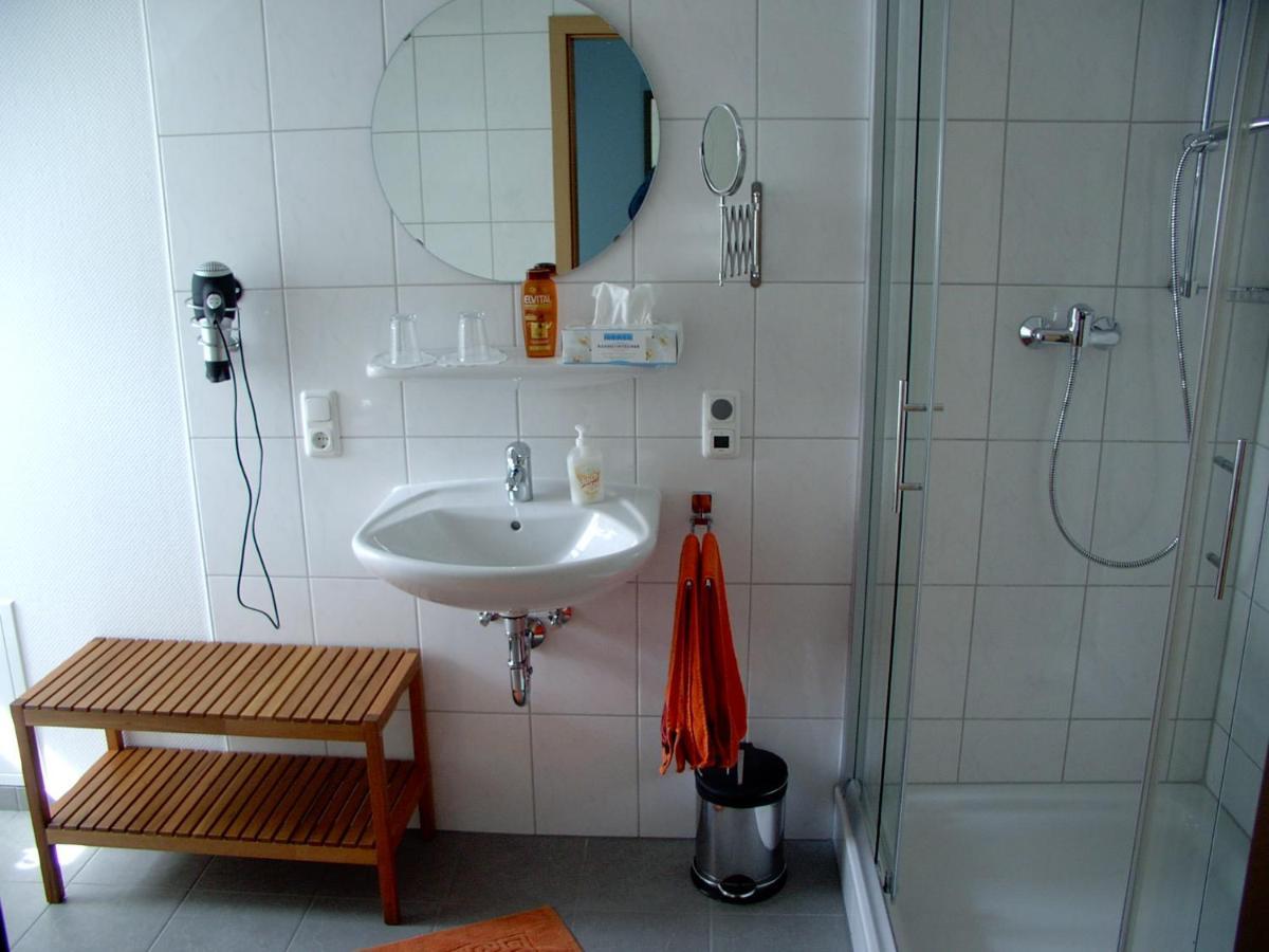 Gaestehaus Kloep Gmbh Hillesheim Buitenkant foto