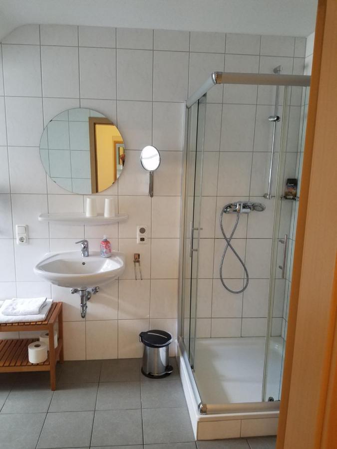 Gaestehaus Kloep Gmbh Hillesheim Buitenkant foto